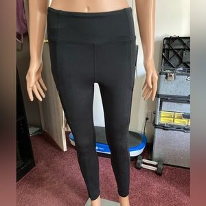 Marika Ankle Crop Workout Pants NEW WITH TAGS